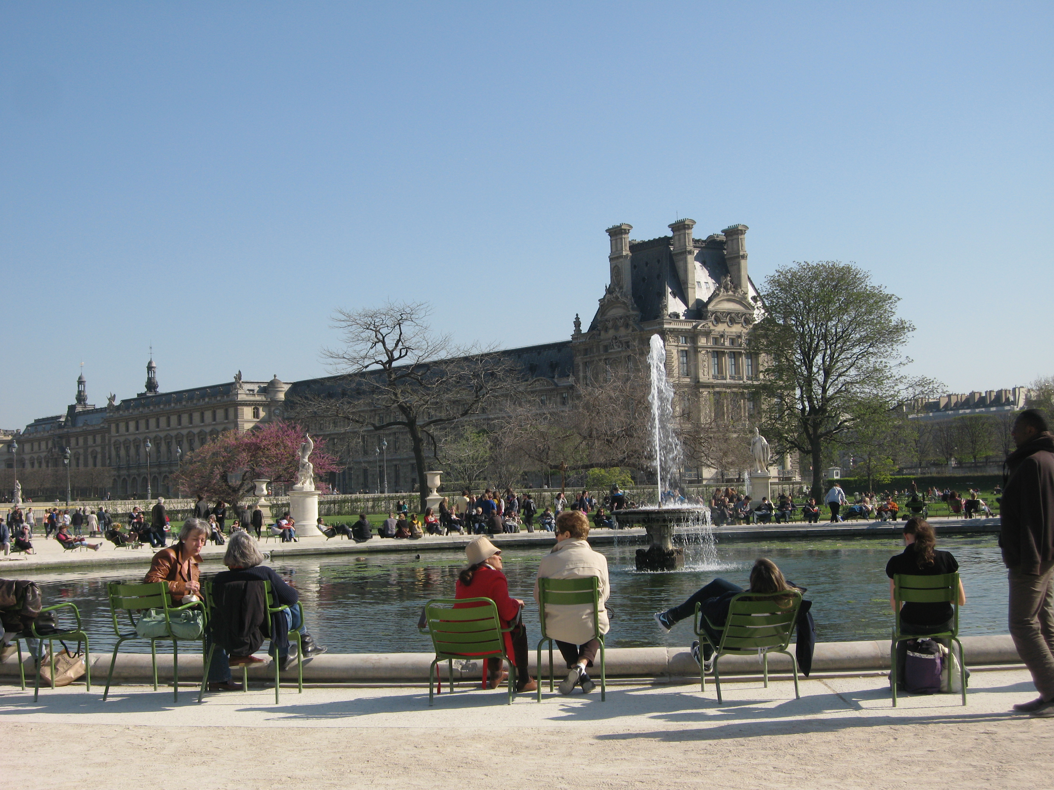 The edge of the Tuileries with the Louvre in the background. Photo by me.